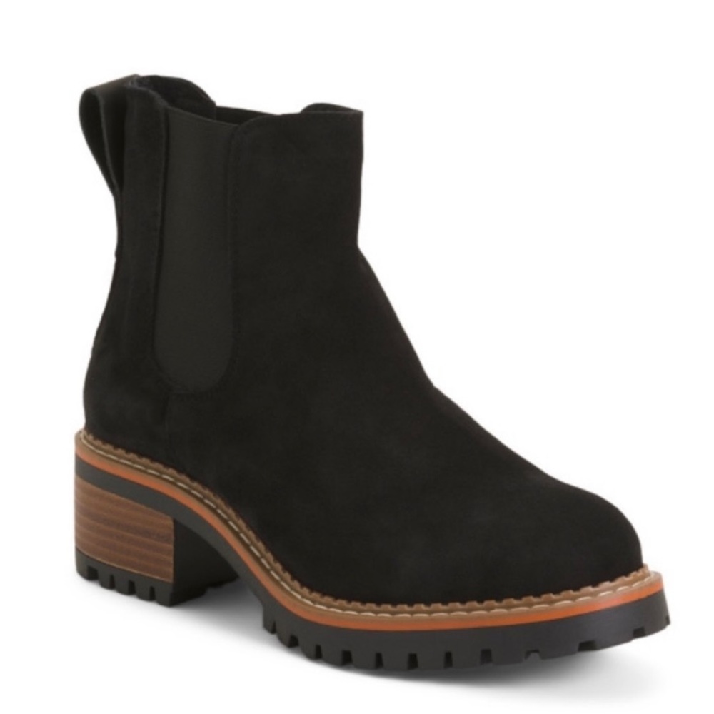 BTU by Bertuchi Lug Sole Booties. Size 7.5